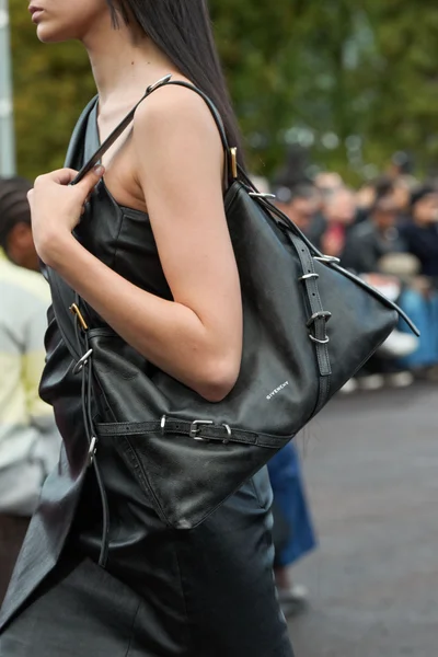 Look 49